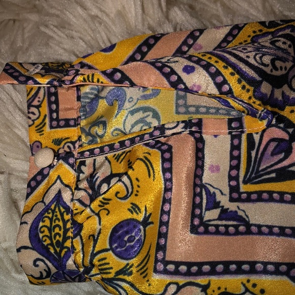 💗JETSET DIARIES 💗. CROSSOVER TRAGEDY BLOUSE M - Picture 5 of 8